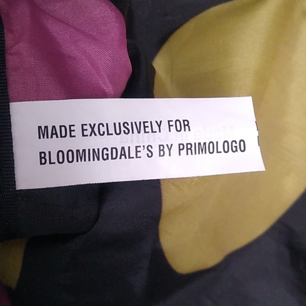 Bloomingdale's Large Black Tote - Picture 8 of 8